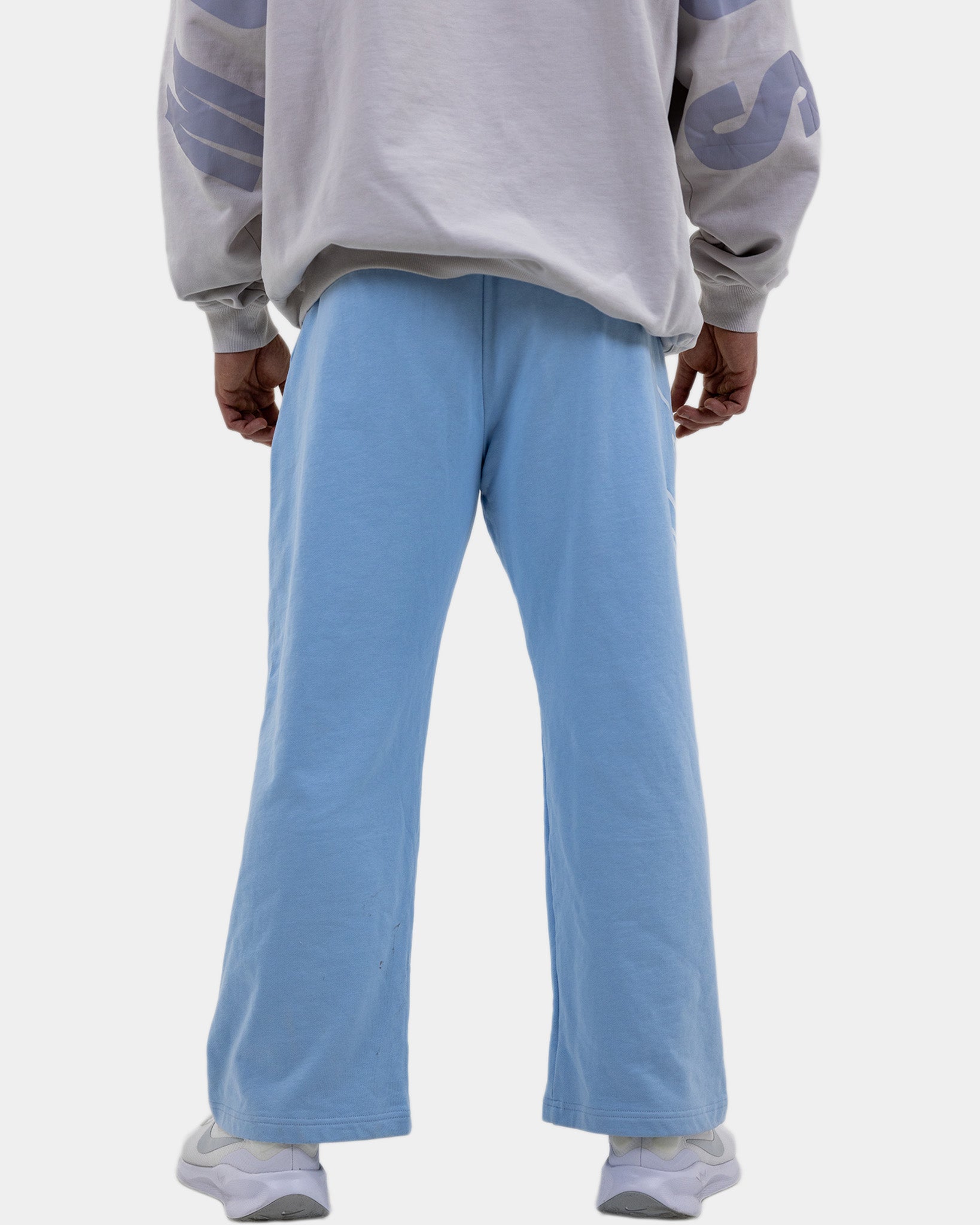 ESSENTIAL SWEATS