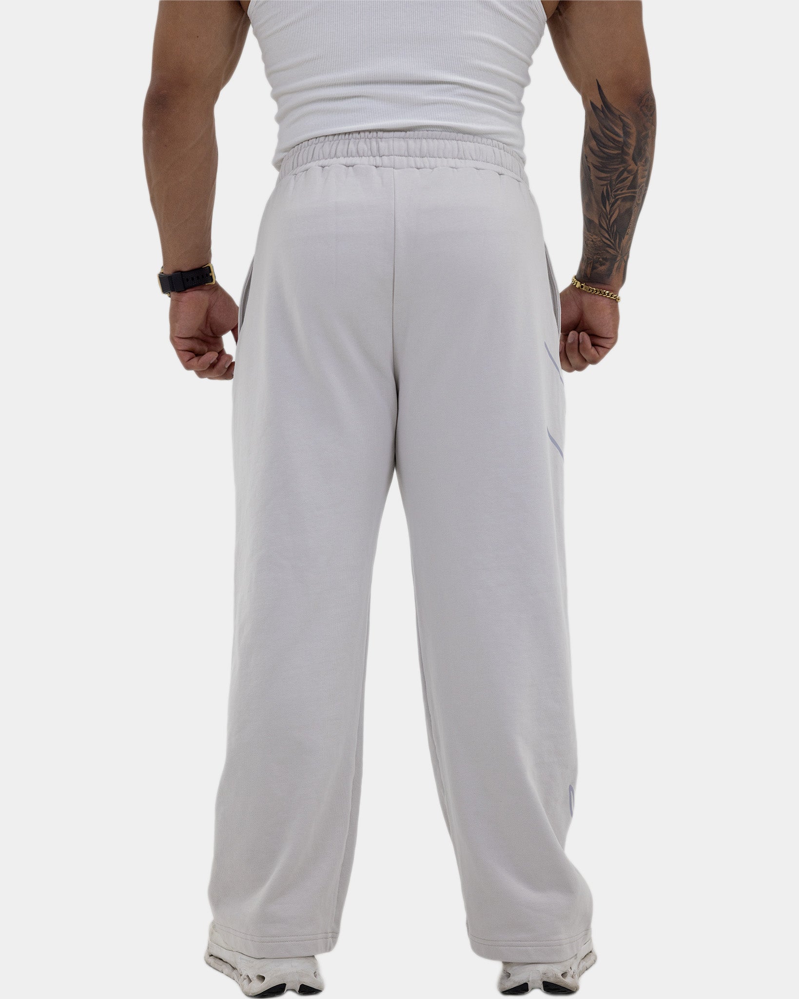 ESSENTIAL SWEATS