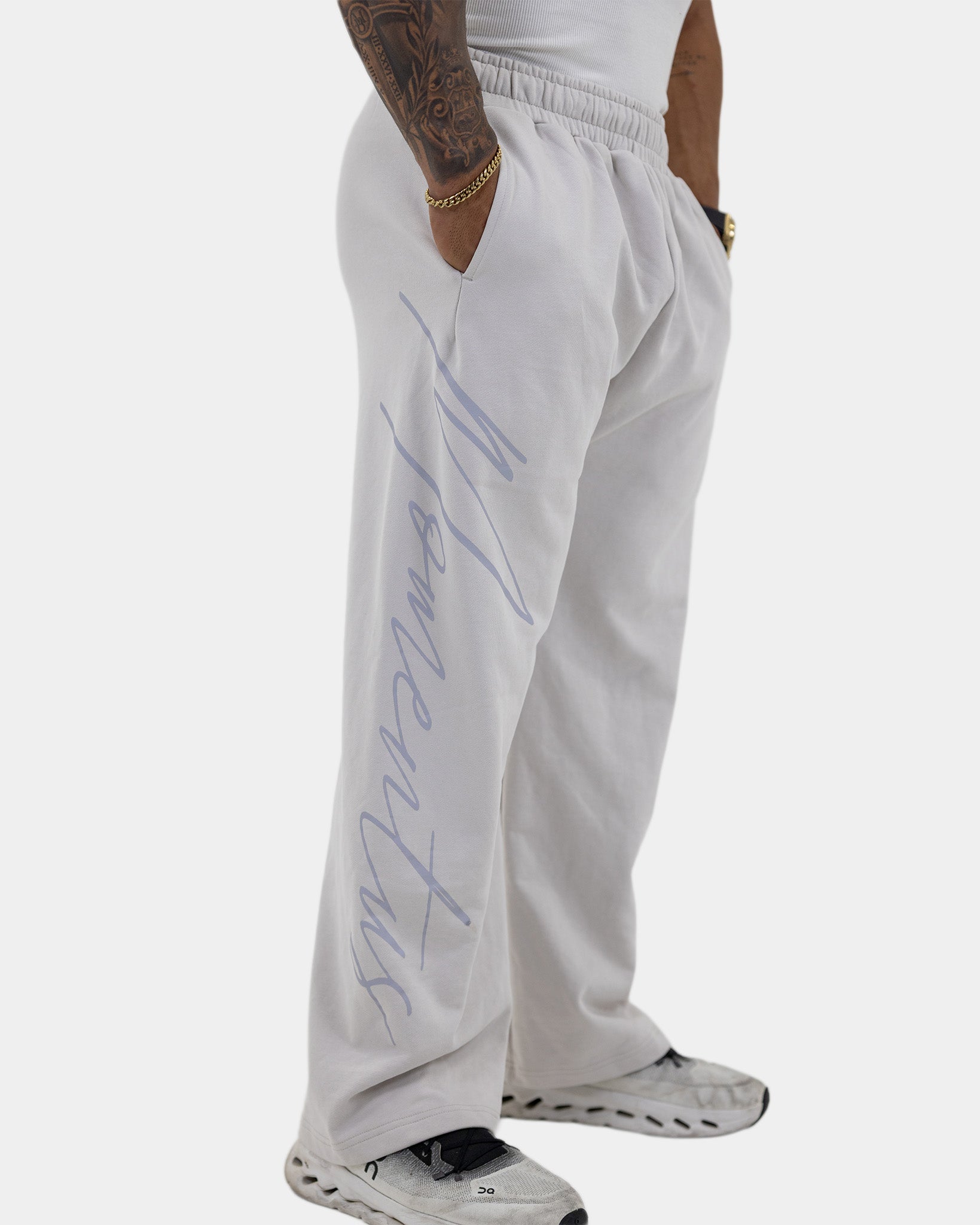 ESSENTIAL SWEATS