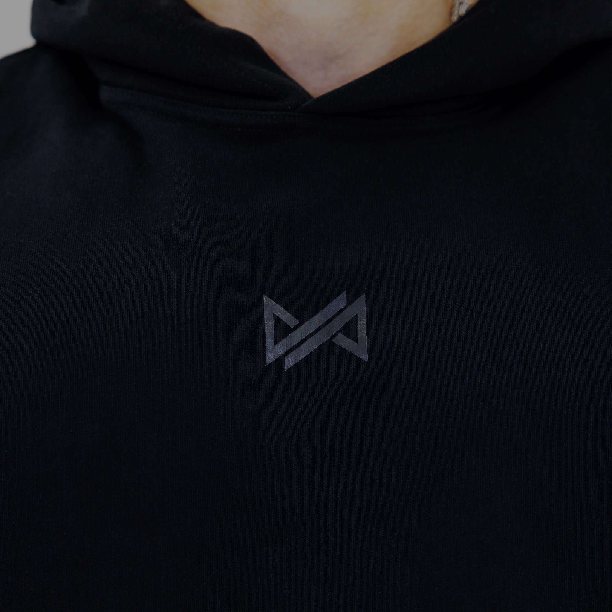 ESSENTIAL HOODIE