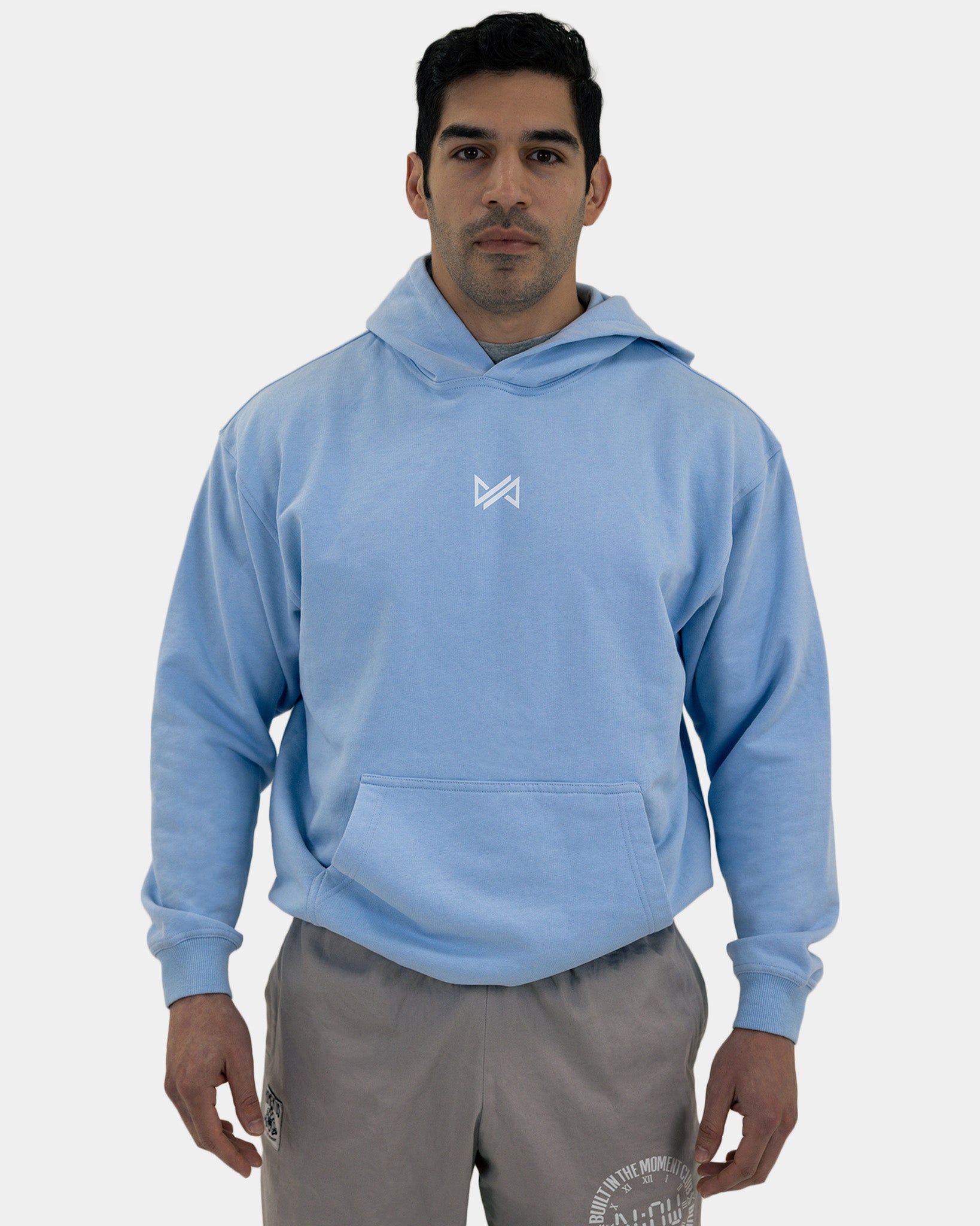ESSENTIAL HOODIE