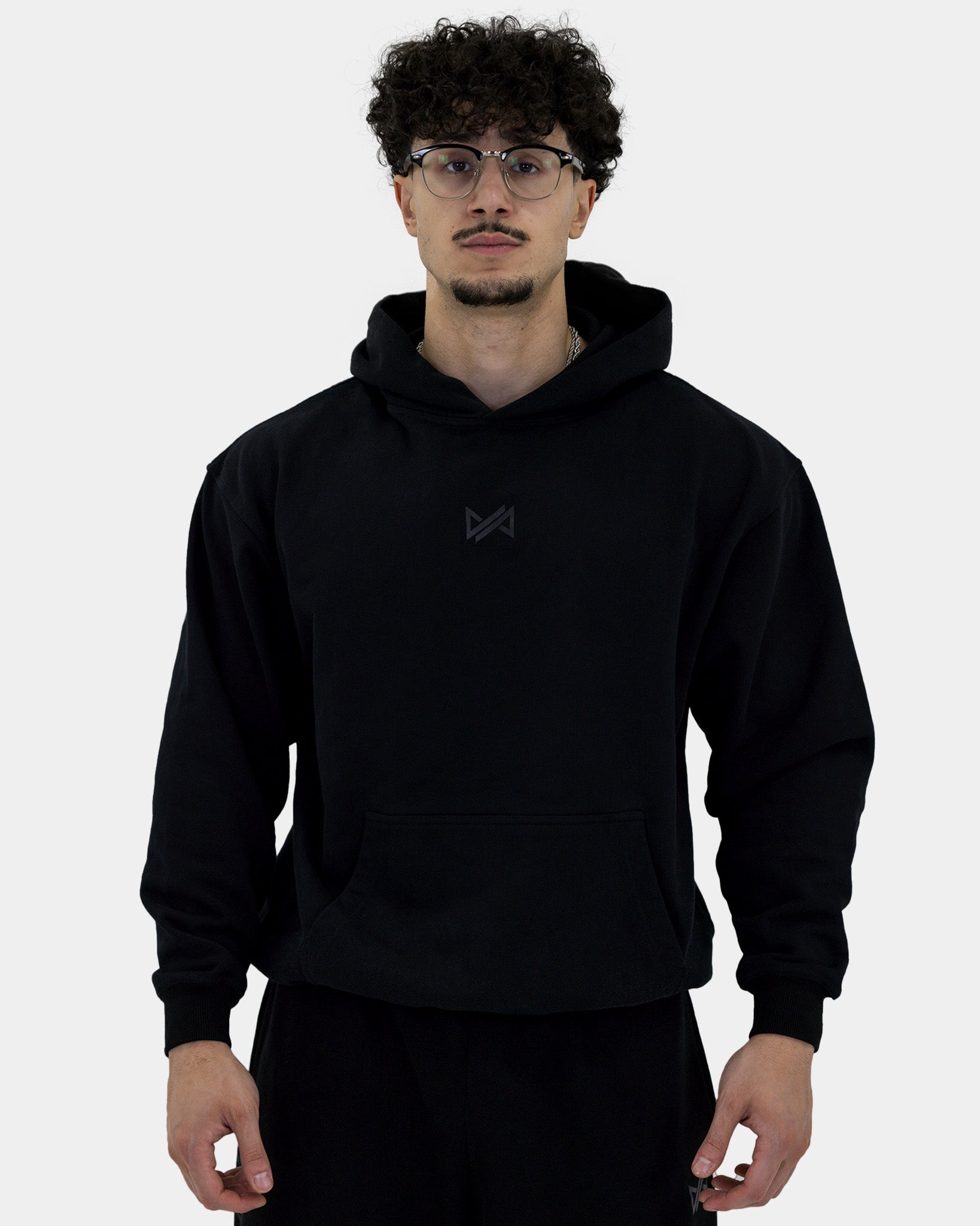 ESSENTIAL HOODIE
